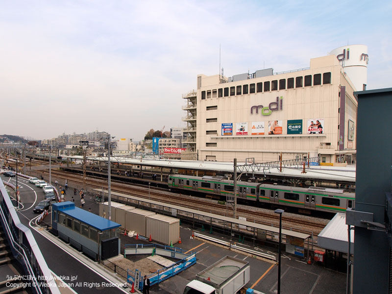 ＪＲ戸塚駅のホームを上から望む - photo4